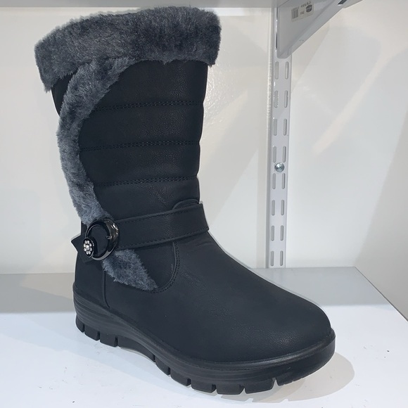 BLACK FUR LINED BOOTS - Picture 4 of 7